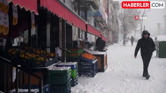 Muş'ta Yoğun Kar Yağışı: 59 Köy Yolu Ulaşıma Kapandı