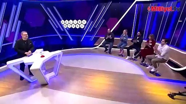 Arka Sokaklar’ın 700’üncü bölümü Kelime Oyunu’nda kutlanıyor