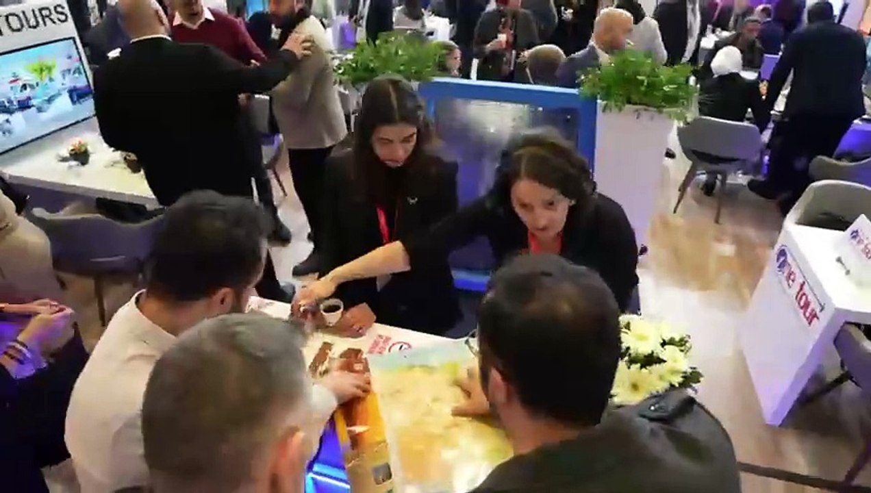 وزير السياحة يفتتح جناح مصر بمعرض شرق البحر المتوسط ​​في تركيا
