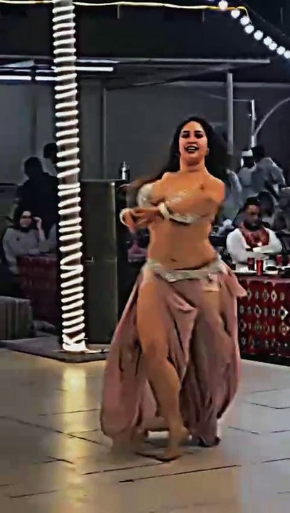 Hot girl dancing ✅ video she is beautiful ❤️"Watch