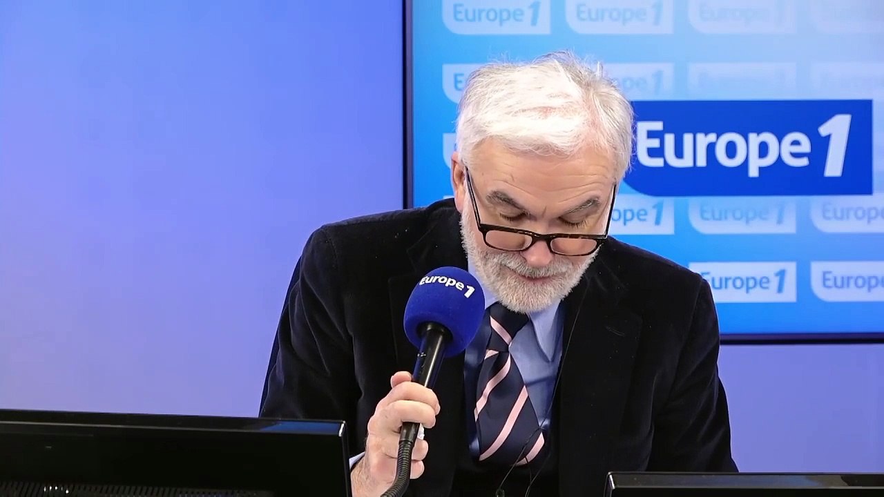 Audition de Luca de Meo, grand patron de Renault « Pensez-vous que moralement, vous valez 260 travailleurs ? » se demande le député du NFP Benjamin Lucas