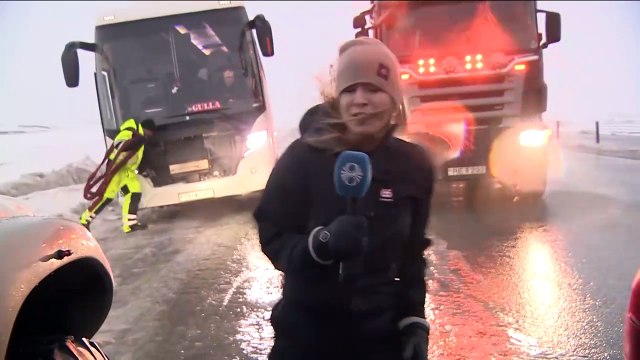 NO COMMENT: Un temporal extremo azota Islandia con vientos huracanados y heladas