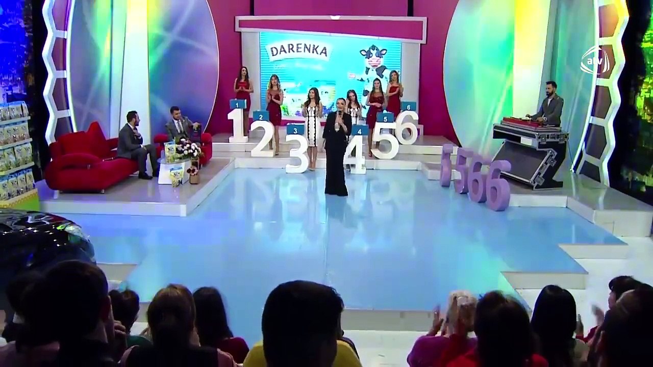 Nigar Şabanova - Daha Besdi (Hərdən yağan yağışlar) {Official Video} ATV Bir Axşam