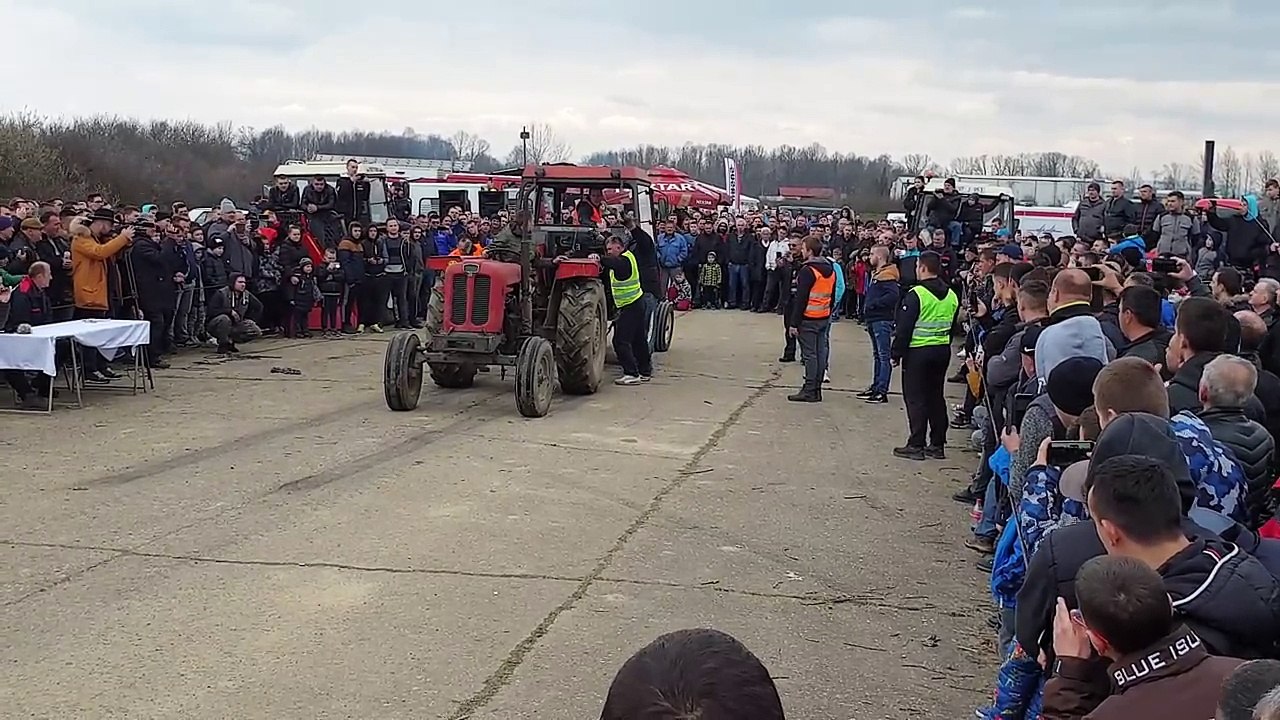 Imt 558 vs Zetor 5211