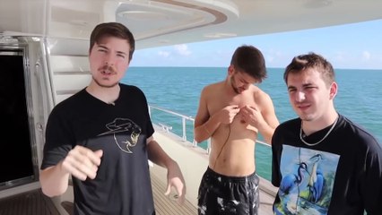 “Surviving 24 Hours Straight In The Bermuda Triangle 📐🌊😱 | MrBeast”
