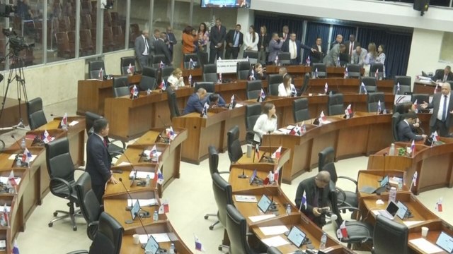 Diputados reaccionan a las declaraciones de Mulino sobre el paso de buques de guerra de EEUU