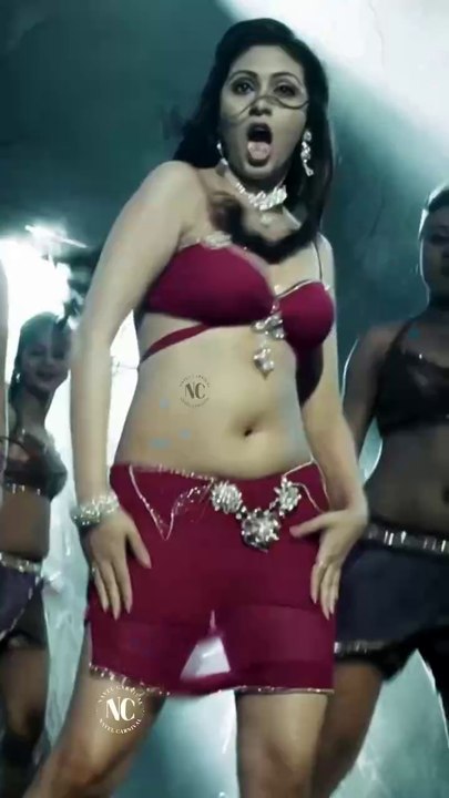 Sadha hottest navel show