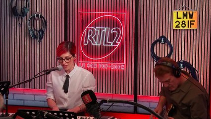 LIVE - Superbus interprète "Le chant des signes" dans #LeDriveRTL2 (06/02/25)