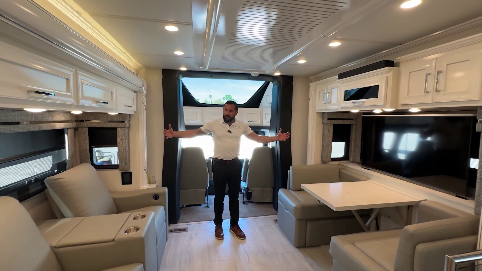 ⁣Newmar 2025 Super Star 4059 Super C Luxury Motorhome
