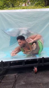 The fact she can hold her breath and maintain that facial expression is pretty damn impressive. | Funny short video clips, Amazing funny facts, Funny films