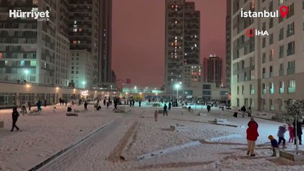 İstanbul'da kar yağışı etkili oluyor