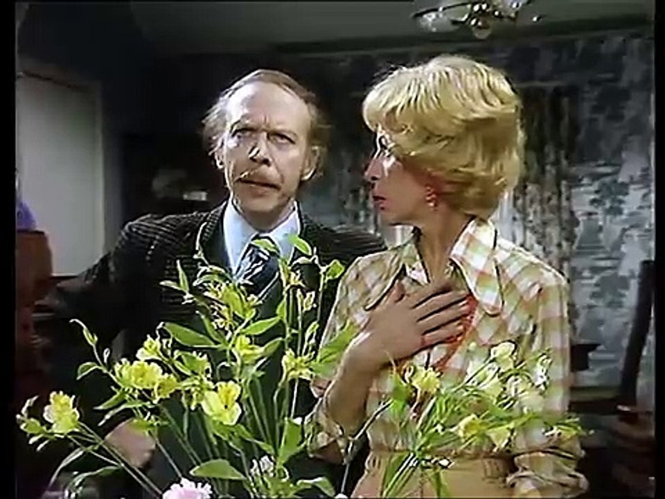 George and Mildred - Season 4 Episode 01: Just the Job