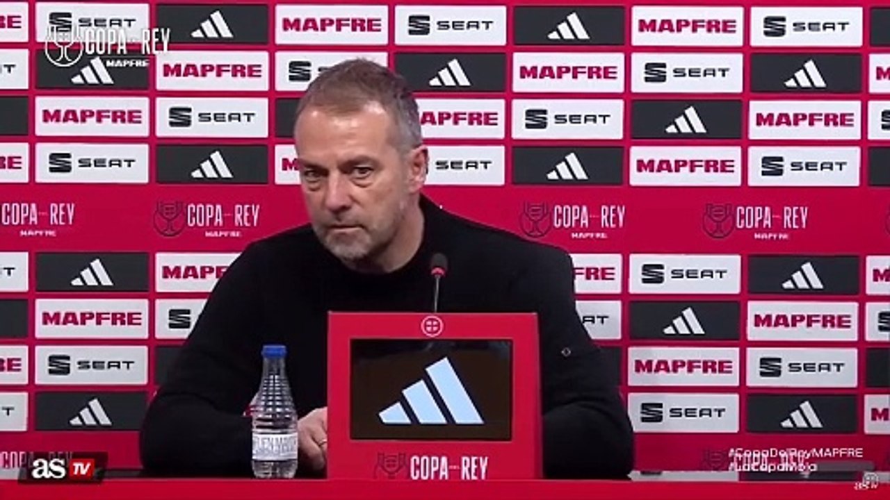 Flick se deshace en elogios hacia Pedri: "es fantástico"