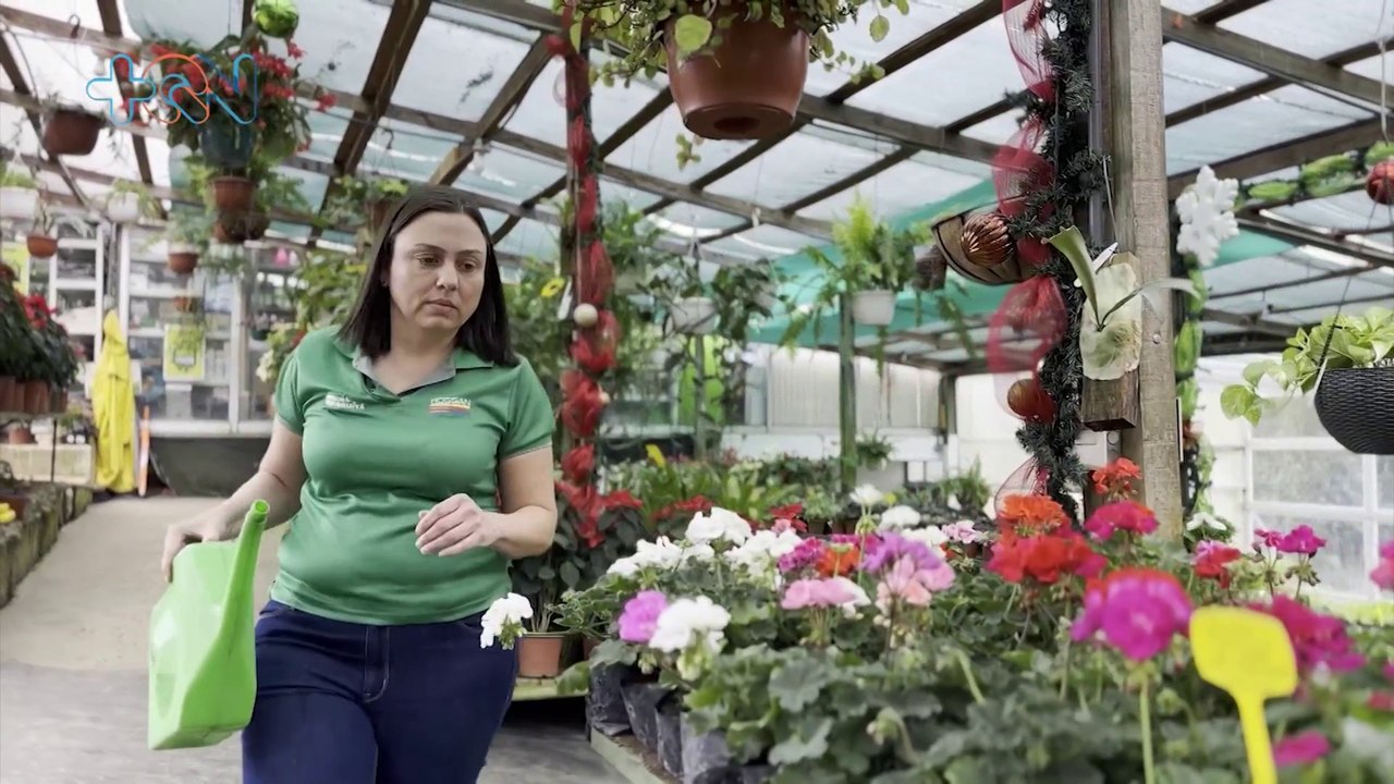 Dejó las aulas para convertirse en maestra de las plantas