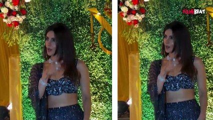 Priyanka Chopra Brother Sangeet: Nick सजी धजी Priyanka को दूर से रहे निहारते,फैंस Impress !FilmiBeat