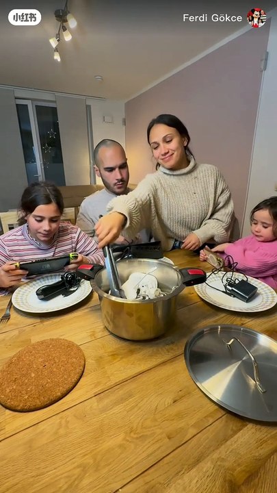 Camera_xhs_1738906452664