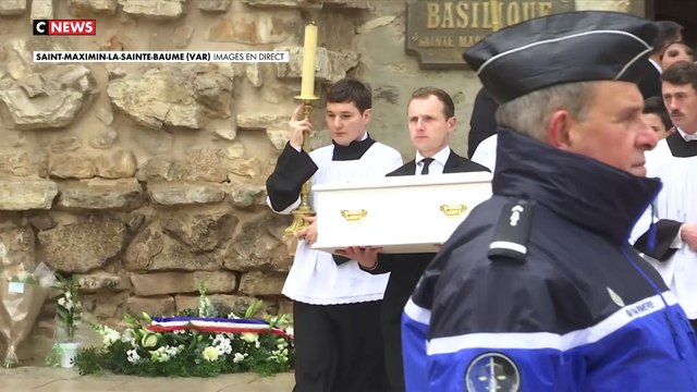 La cérémonie des obsèques d'Emile à Saint-Maximin-La-Sainte-Baume