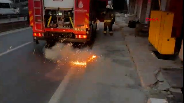 Avcılar'da kopan elektrik kablolarında patlama yaşandı