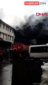 İstanbul'da kauçuk atölyesinde yangın! Dumanlar gökyüzünü kapladı