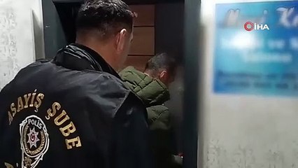 Yüksek maaş vaadiyle kandırım kandırarak fuhuşa zorlamışlar