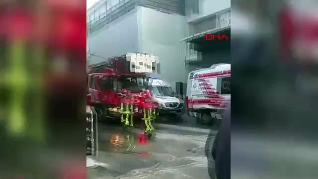İstanbul- Başakşehir'de kauçuk atölyesinde çıkan yangın söndürüldü / Geniş haber- aktüel görüntü