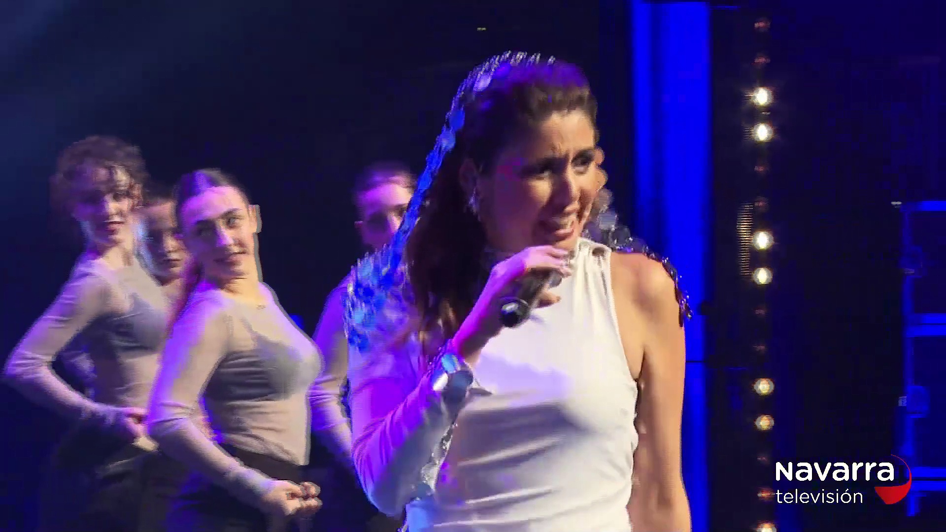 Cristina Ramos abre la Gala de los Premios Navarra Televisión