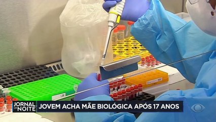 Jovem encontra mãe biológica após 17 anos