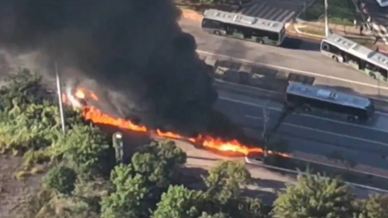 Una avioneta se estrella contra un autobús y deja dos muertos en Sao Paulo (Brasil)