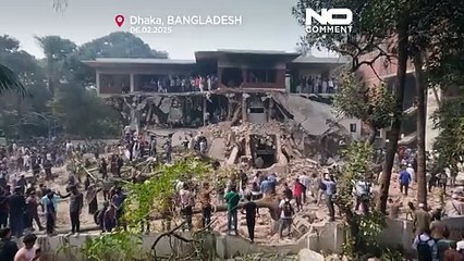 Au Bangladesh, les manifestants continuent de démolir la maison de l'ancien premier ministre