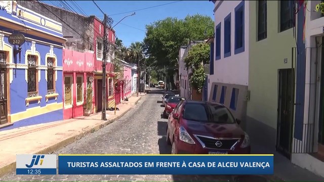 Turistas assaltados em frente à casa de Alceu Valença