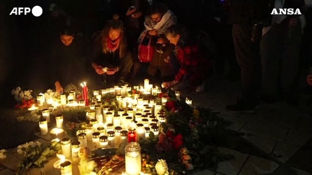 Svezia, una veglia a Stoccolma in ricordo alle vittime della strage di Orebro