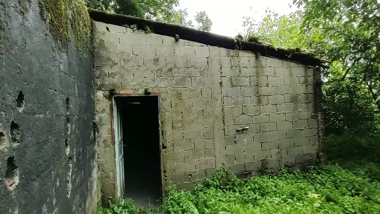 ENCONTRAMOS UM CARRO TEMPRA ABANDONADO JUNTO DE UMA CASA TAMBÉM ABANDONADA