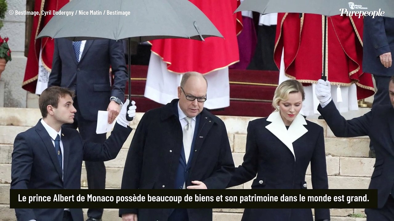 Son ancien château du Calvados est dans un piteux état, Albert de Monaco va le voir de ses propres yeux avec Charlene et leurs enfants