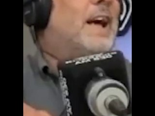 Baby Etchecopar le soltó la mano a Milei y confirmó lo que todos piensan: "Se distrae con eso"