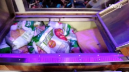 How Navy submarine cooks feed 150 sailors at sea