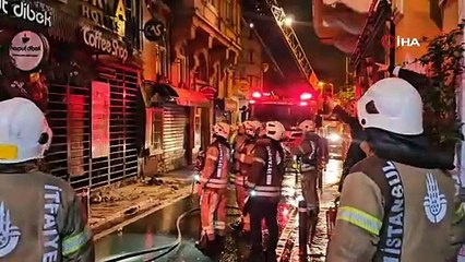 Beyoğlu'nda korkutan otel yangını