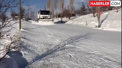 Mersin Mut'ta Karla Kaplanan Yollar Yeniden Açıldı