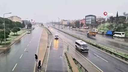 Silivri'de yağan karı vatandaşlar kaydetti