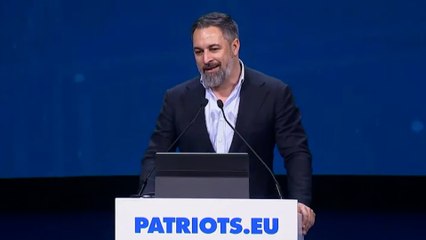 Abascal elogia a Víctor Orban en la cumbre Patriots de la extrema derecha en Madrid