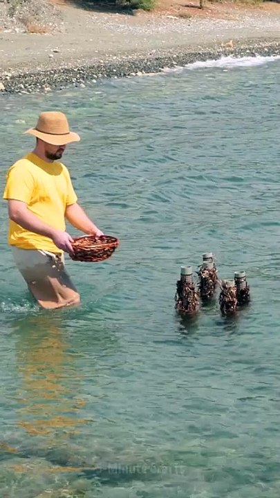 From ocean to ominous! Crafting creepy seaweed mask!