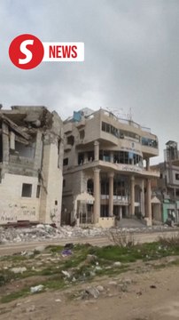 Gaza restaurant owners vow to rebuild, Hamas says Gazans will not go anywhere