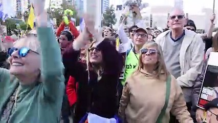 فرحة غامرة في تل أبيب بعد الإفراج عن الرهائن