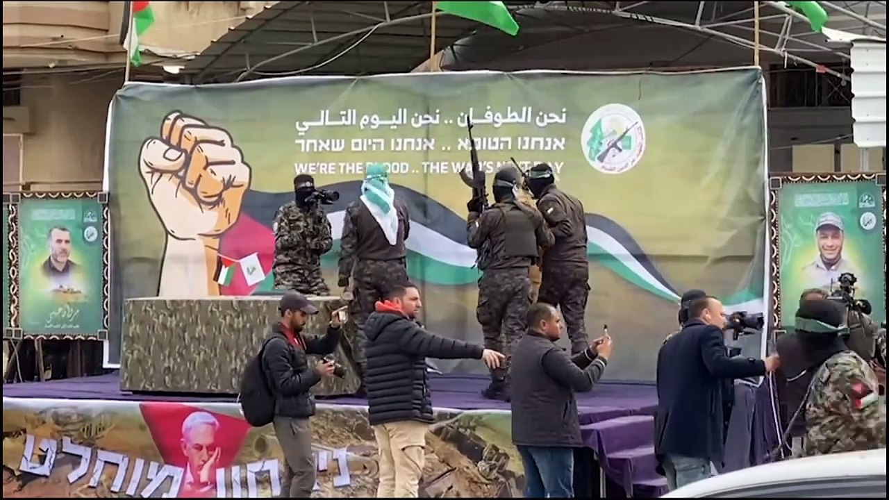 Hamas liberta três reféns israelenses em troca de prisioneiros palestinos