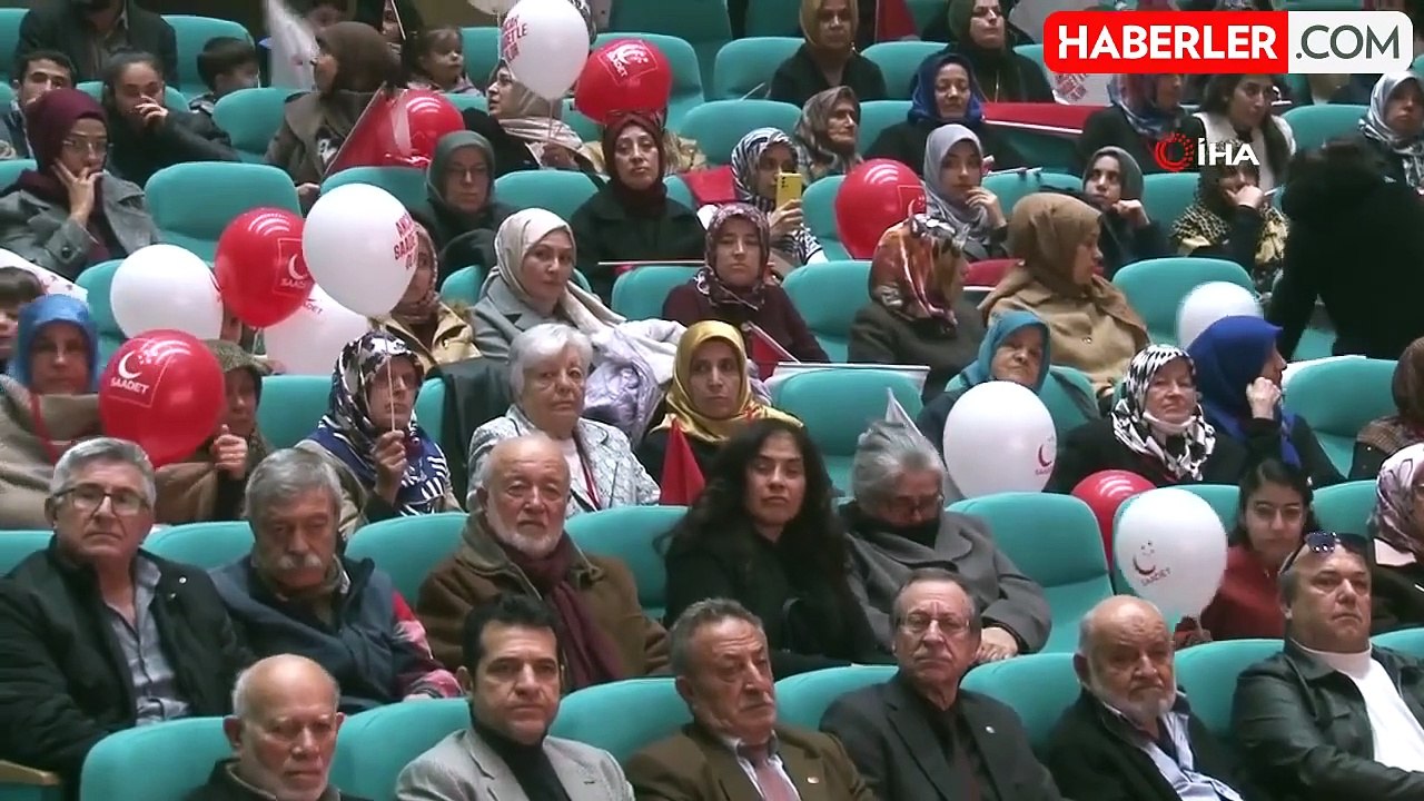 Saadet Partisi'nin 8. Olağan İzmir İl Kongresi gerçekleşti