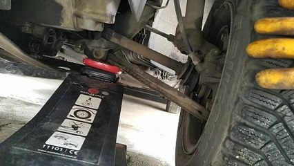 Track Rod End Ball Joint Play