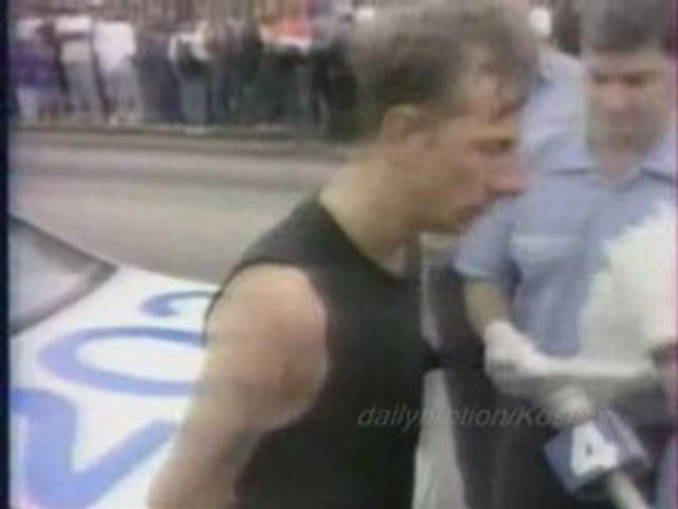 Police Stop!  P16