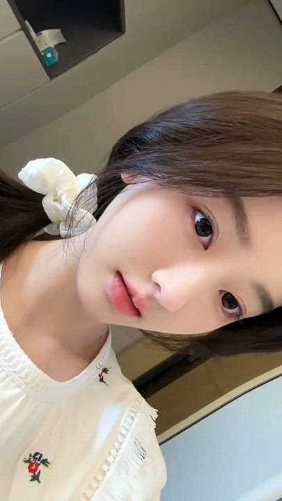 The Most Uplifting Performances by Stunning Girls 20250208