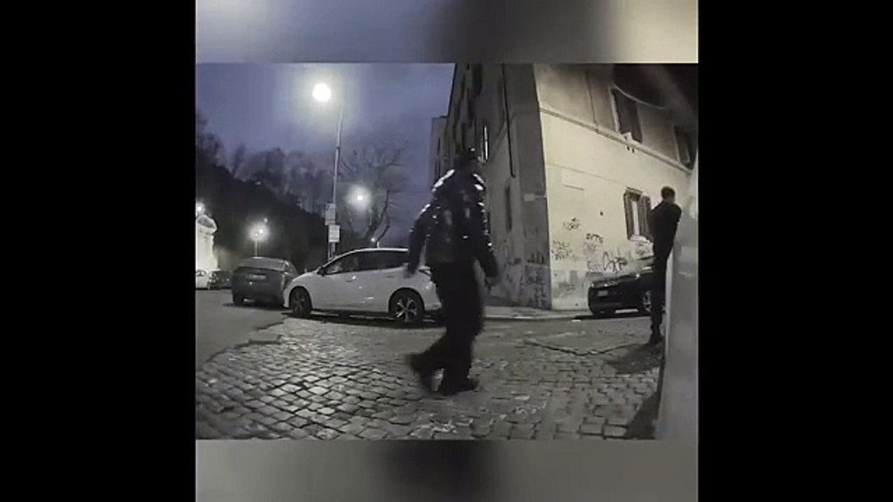 Roma: un'altra Tesla danneggiata in strada (a Trastevere), è opera di attivisti anti-Musk?
