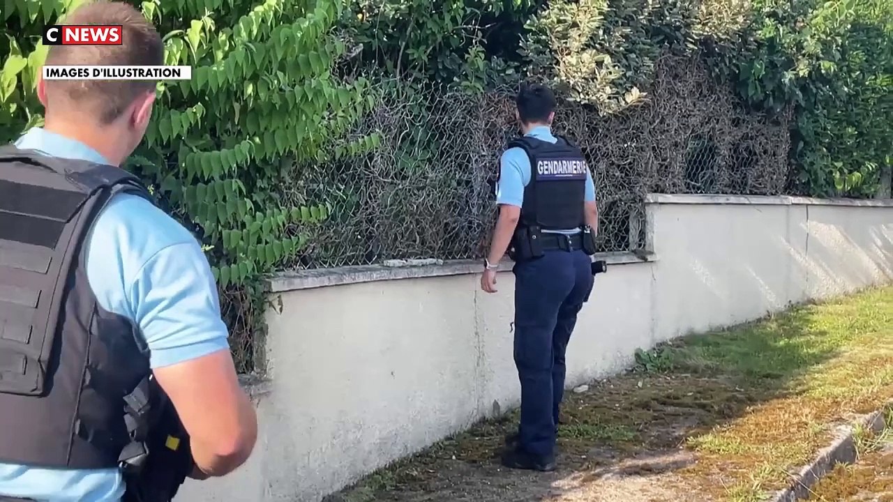 Arnaque aux faux policiers : 5 personnes placée...