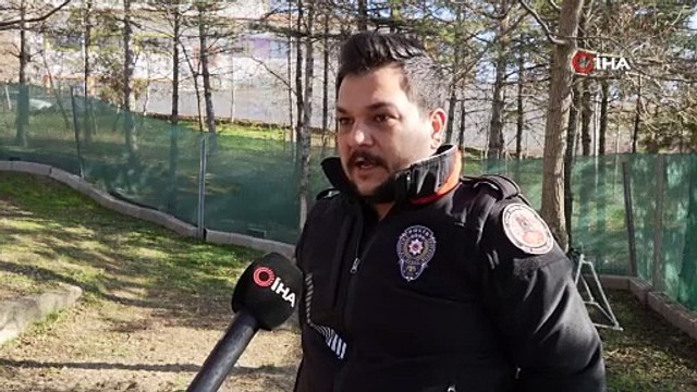 Uyuşturucu tacirlerinin korkulu rüyası: Adam ve Yuri uyuşturucuyu anında tespit ediyor